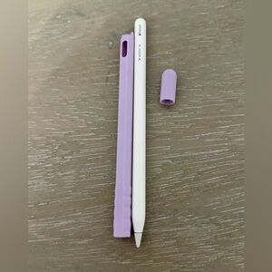 Apple Pencil CLOSET CLEAR OUT TODAY